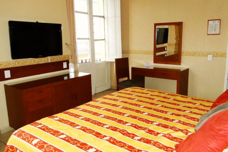 Hotel Posada Regis Γκουανταλαχάρα Εξωτερικό φωτογραφία