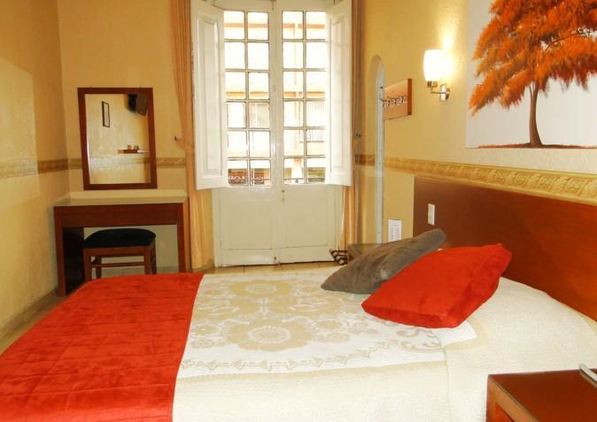 Hotel Posada Regis Γκουανταλαχάρα Εξωτερικό φωτογραφία