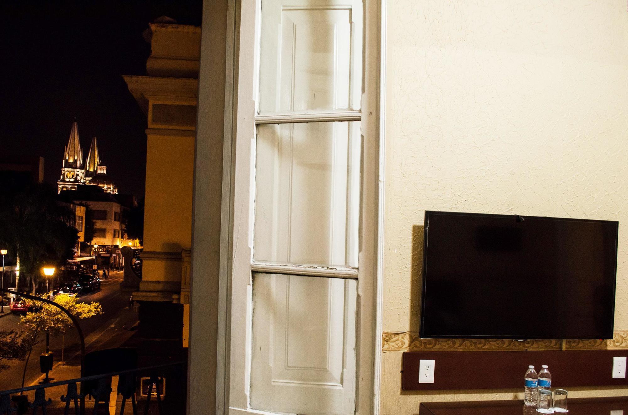 Hotel Posada Regis Γκουανταλαχάρα Εξωτερικό φωτογραφία