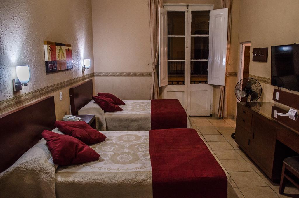 Hotel Posada Regis Γκουανταλαχάρα Εξωτερικό φωτογραφία